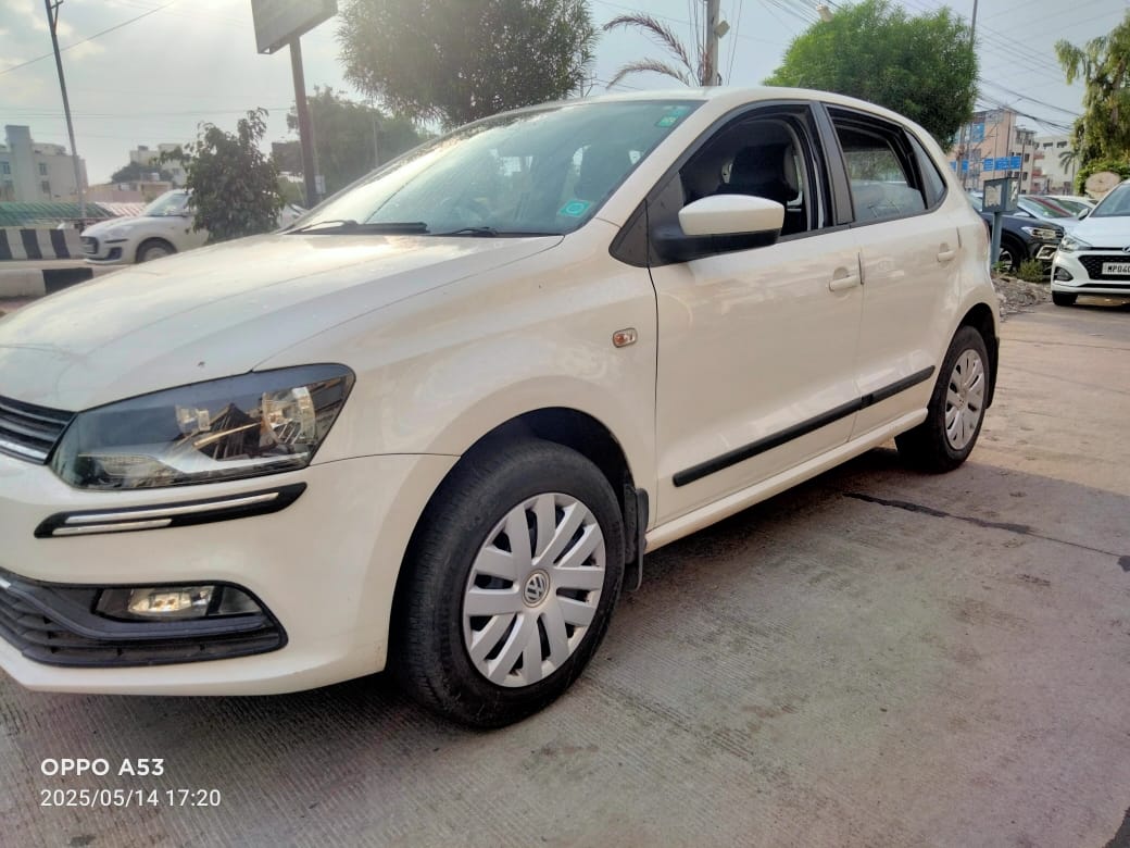 Volkswagen Polo(2014-2015) Comfortline 1.2l P